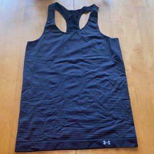 Under Armour fitted tank top. Size large. Gray and Black stripped.